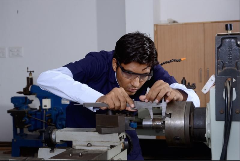 Jawahar Education Society's Institute of Technology Management & Research Nashik Workshop photo 4